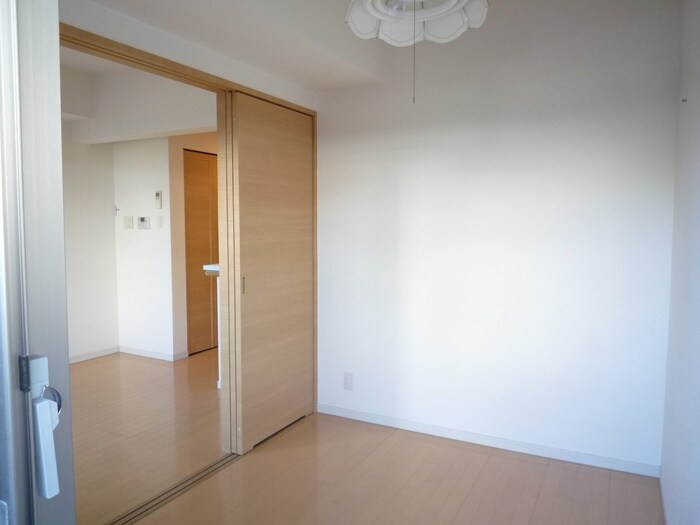 物件内観写真15　(居室)