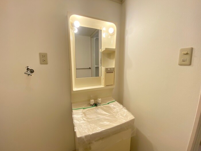 物件内観写真12　(洗面)
