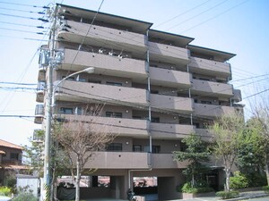 サンシ－ズ南山手外観写真