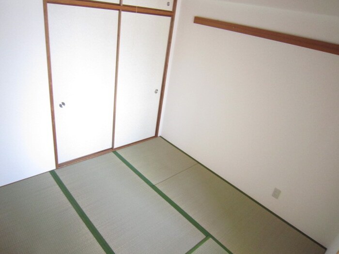 物件内観写真12　(居室)