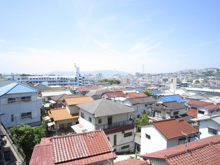 物件内観写真14　(室内からの展望)