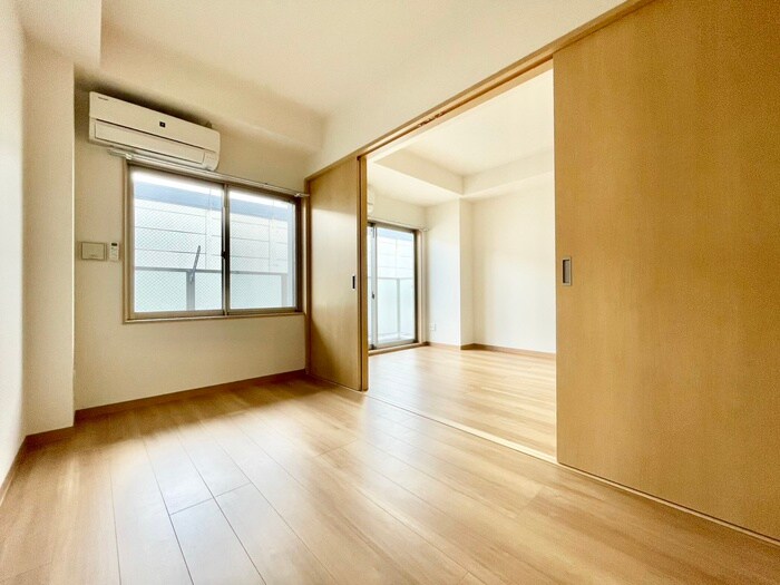 物件内観写真12　(居室)