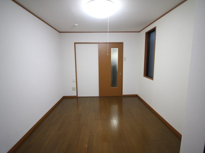 物件内観写真11　(居室)