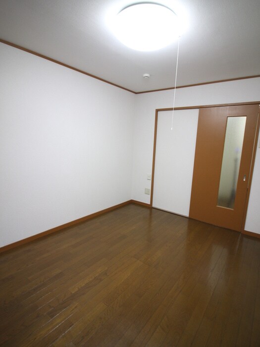 物件内観写真13　(居室)