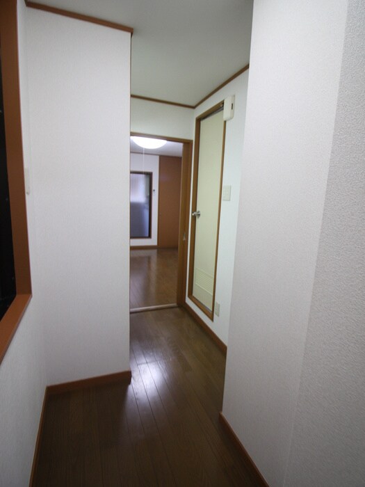 物件内観写真22　(廊下)