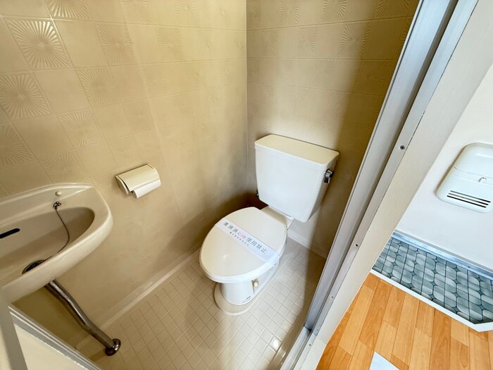 物件内観写真10　(トイレ)