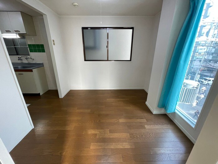 物件内観写真10　(居室)