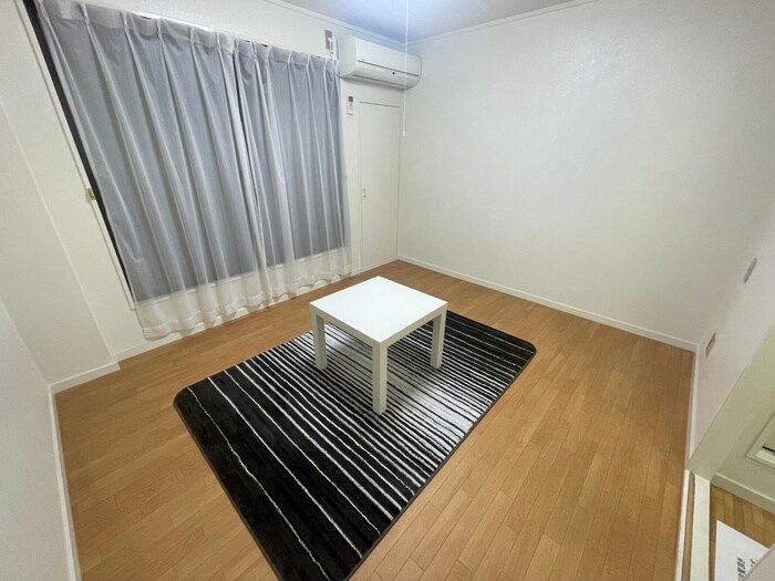 物件内観写真11　(居室)