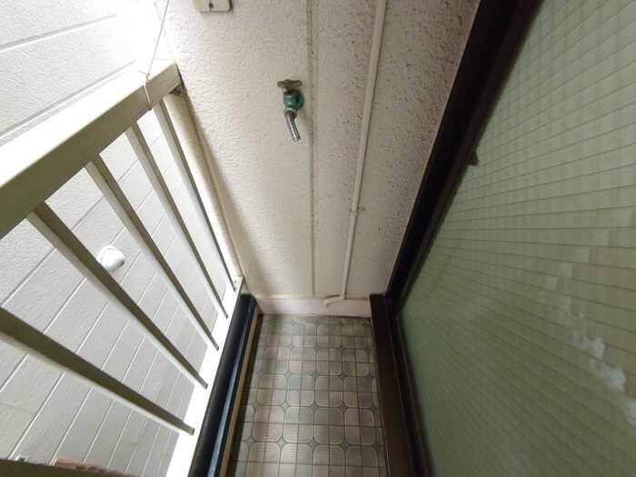 物件内観写真12　(洗濯機置場)