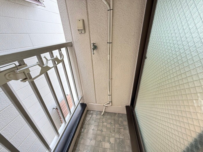 物件内観写真15　(洗濯機置場)