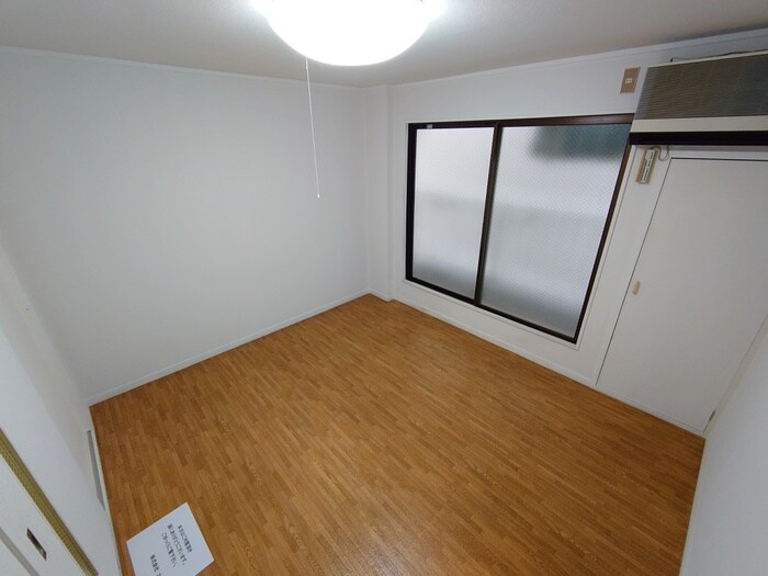 物件内観写真16　(居室)