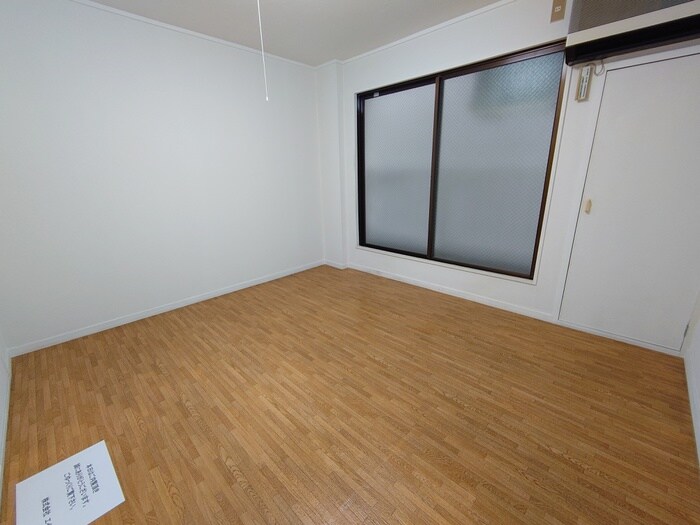 物件内観写真18　(居室)