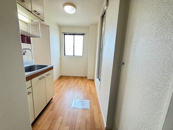 物件内観写真19　(廊下)