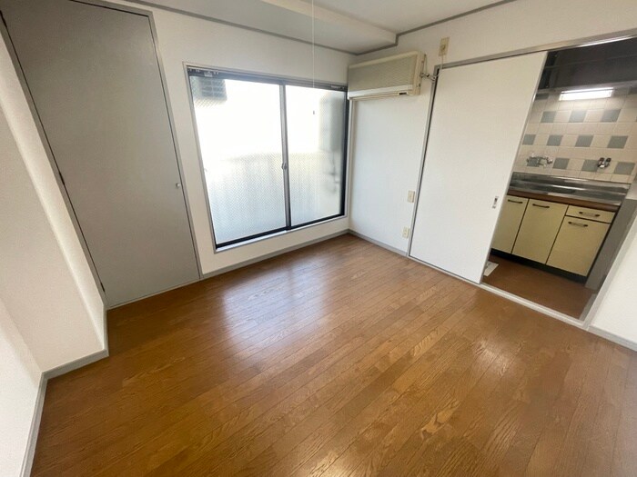 物件内観写真11　(居室)