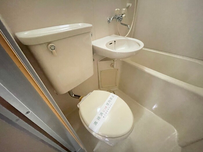 物件内観写真12　(トイレ)