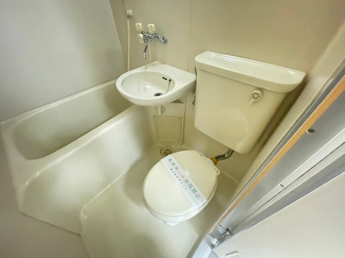 物件内観写真12　(トイレ)