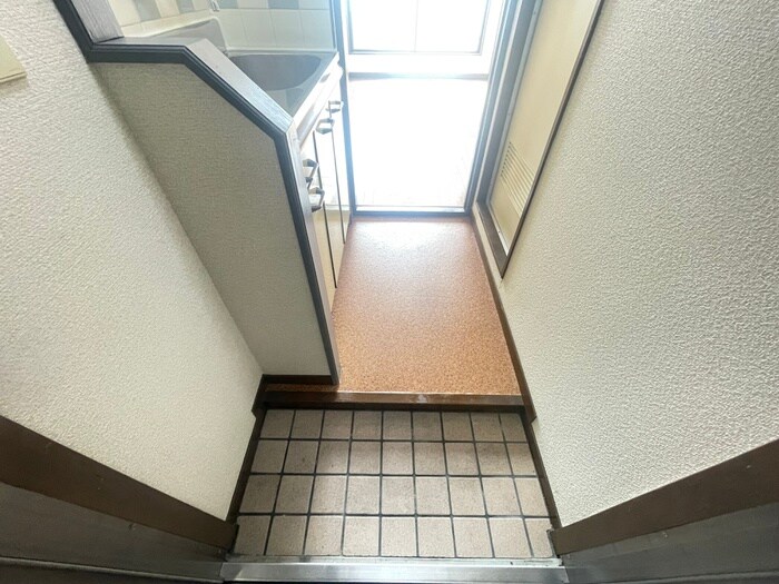 物件内観写真22　(玄関)