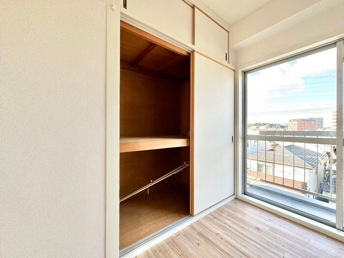 物件内観写真12　(収納)