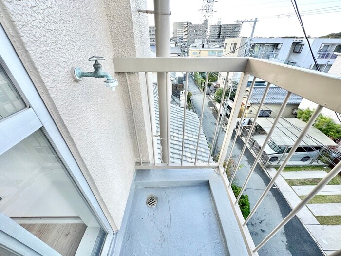 物件内観写真13　(洗濯機置場)