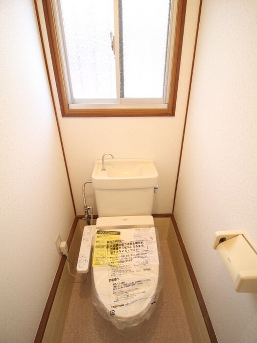 物件内観写真8　(トイレ)