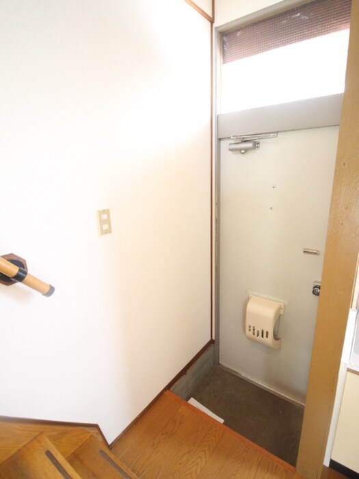 物件内観写真14　(玄関)