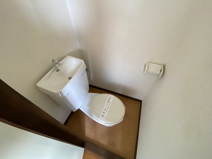 物件内観写真9　(トイレ)