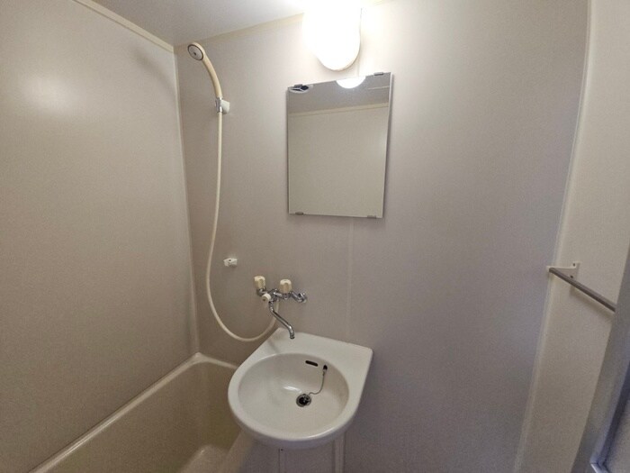 物件内観写真10　(バス／シャワールーム等)