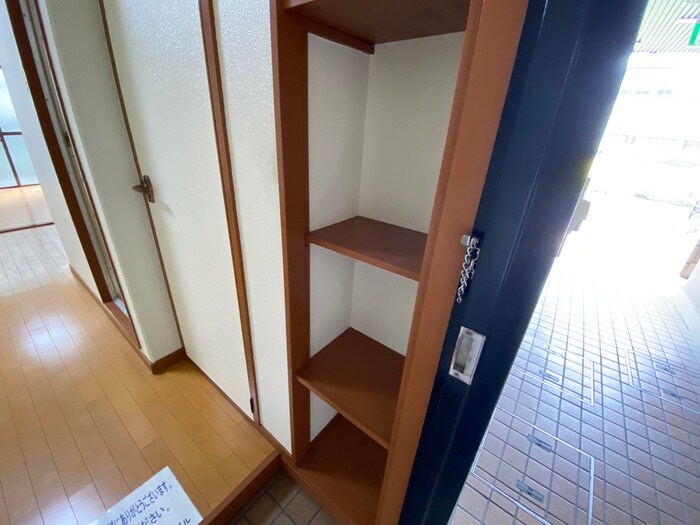 物件内観写真13　(靴箱)