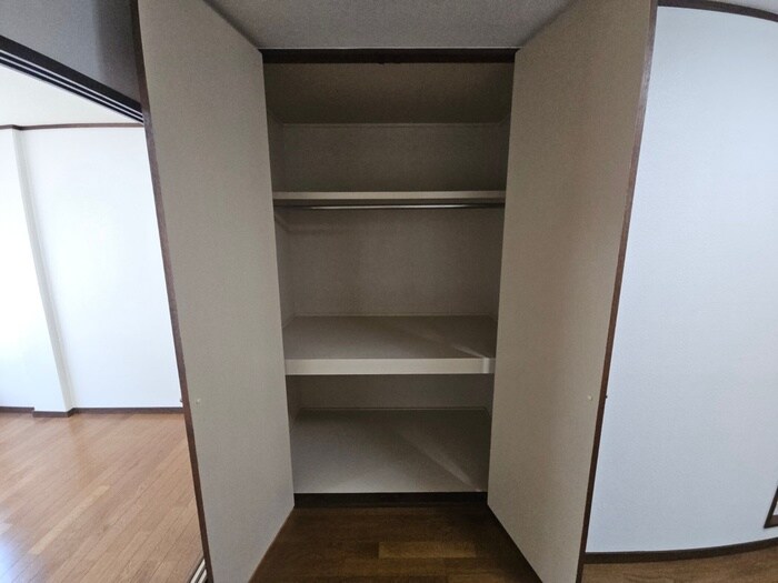 物件内観写真15　(収納)