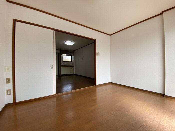 物件内観写真15　(居室)