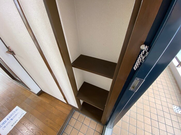 物件内観写真17　(靴箱)