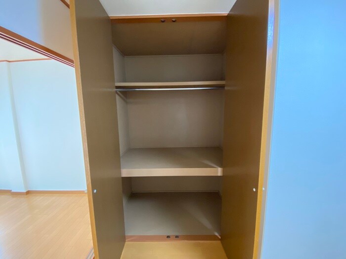 物件内観写真18　(収納)