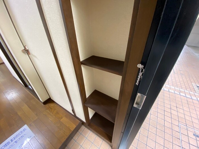 物件内観写真18　(靴箱)