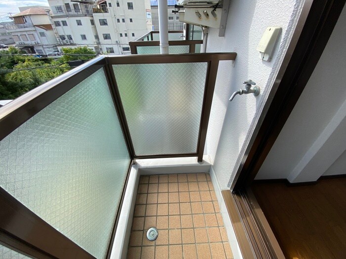 物件内観写真18　(洗濯機置場)