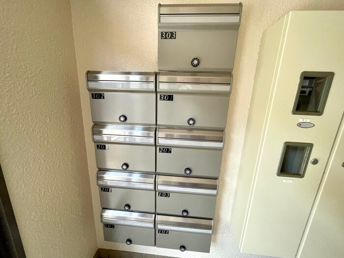 物件外観写真4　(建物設備)