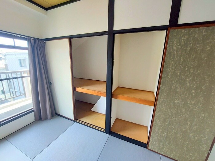 物件内観写真13　(収納)