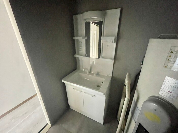 物件内観写真11　(洗面)