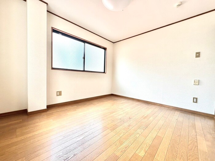 物件内観写真7　(居室)