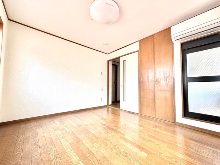 物件内観写真10　(居室)