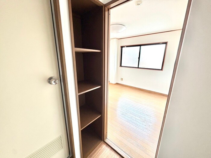 物件内観写真17　(収納)