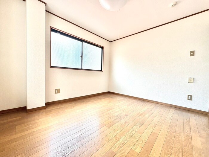 物件内観写真17　(居室)