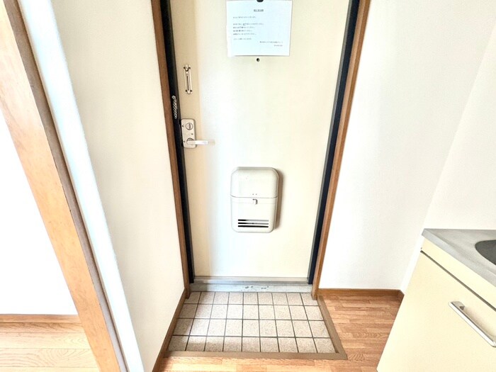 物件内観写真19　(玄関)