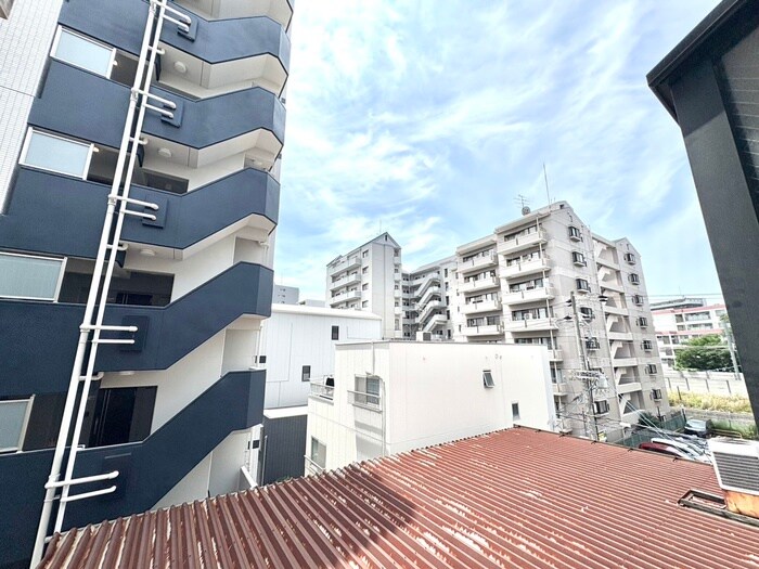 物件内観写真22　(室内からの展望)