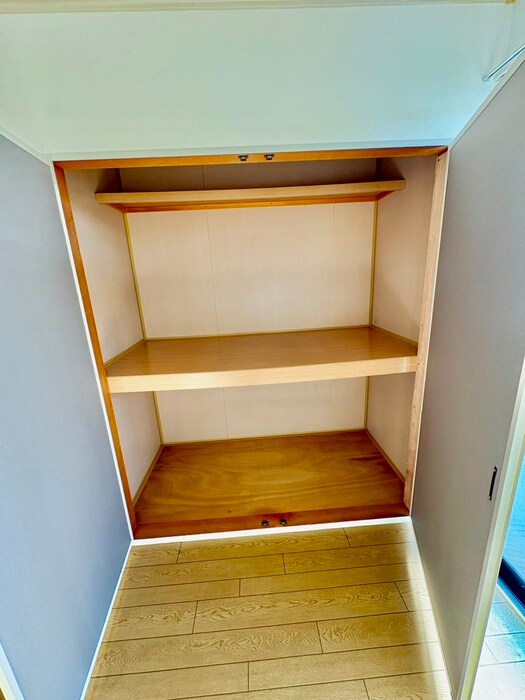 物件内観写真6　(収納)