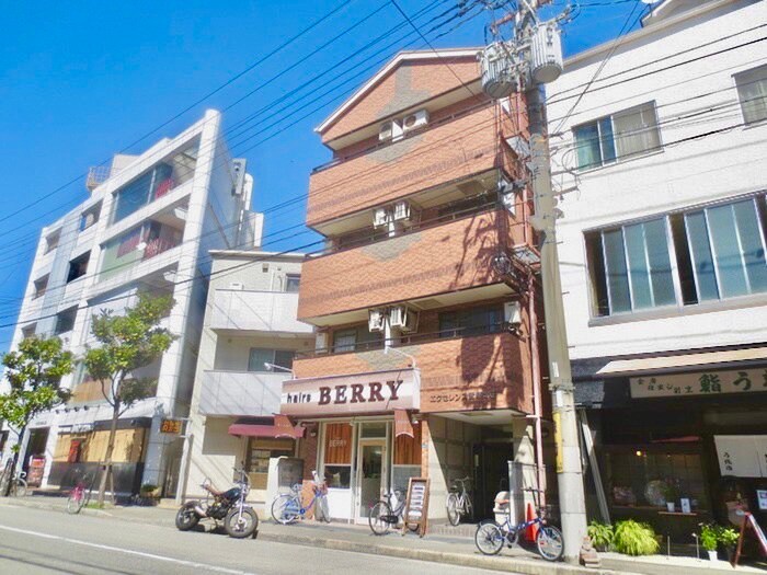 物件外観写真3　(外観写真)