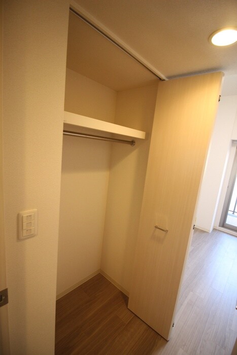 物件内観写真13　(収納)
