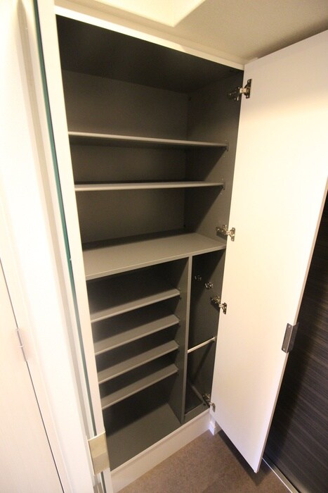 物件内観写真16　(靴箱)