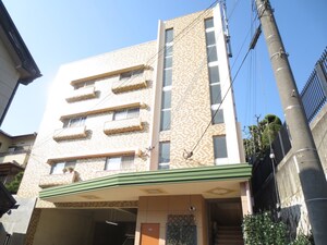 香里山之手ハイツ外観写真