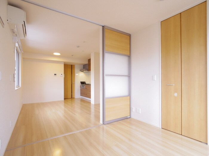 物件内観写真8　(居室)