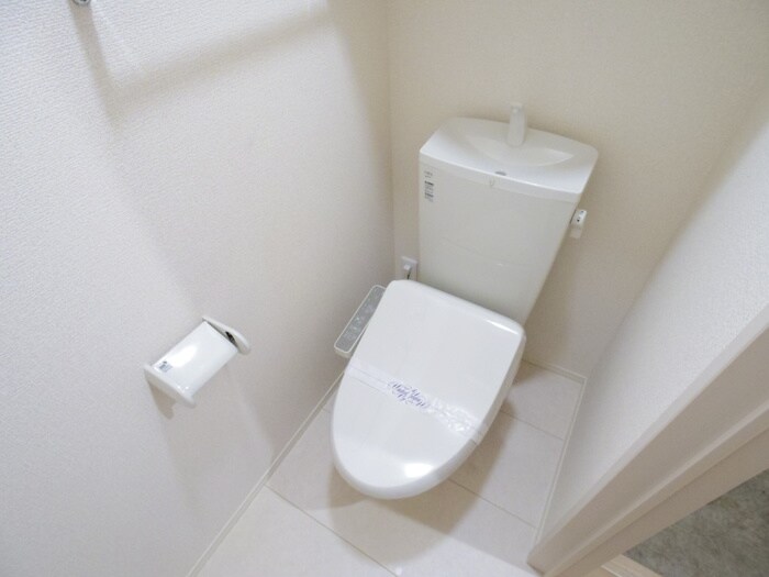 物件内観写真13　(トイレ)